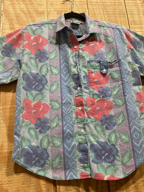Vintage 80s Faded Blue Floral Patterned Button-Up Shirt (M)