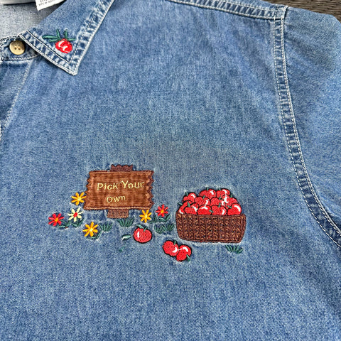 Vintage Apple Picking Teddy Bear Denim Button-Up (~L; 14/16w)
