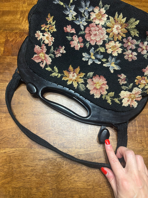 Vintage 50s/60s Needlepoint Floral Handbag