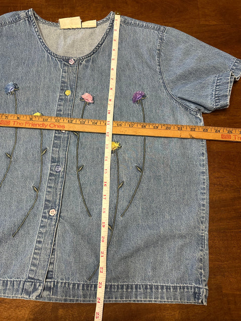Vintage 90s Denim Floral Button-Up Shirt ('L')