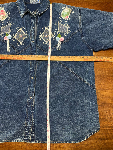 Vintage 80s/90s Acid Wash Denim Embellished Shirt (~XL)