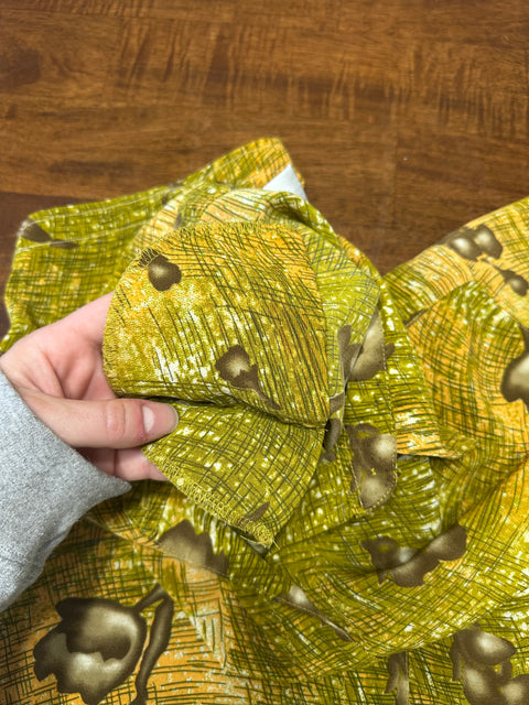 Vintage 80s Sheer Mustard Yellow Abstract Patterned Button-Up (M)
