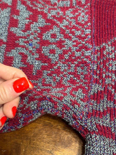 Vintage 80s/90s Red Navy Abstract Baroque Style Sweater (M+)